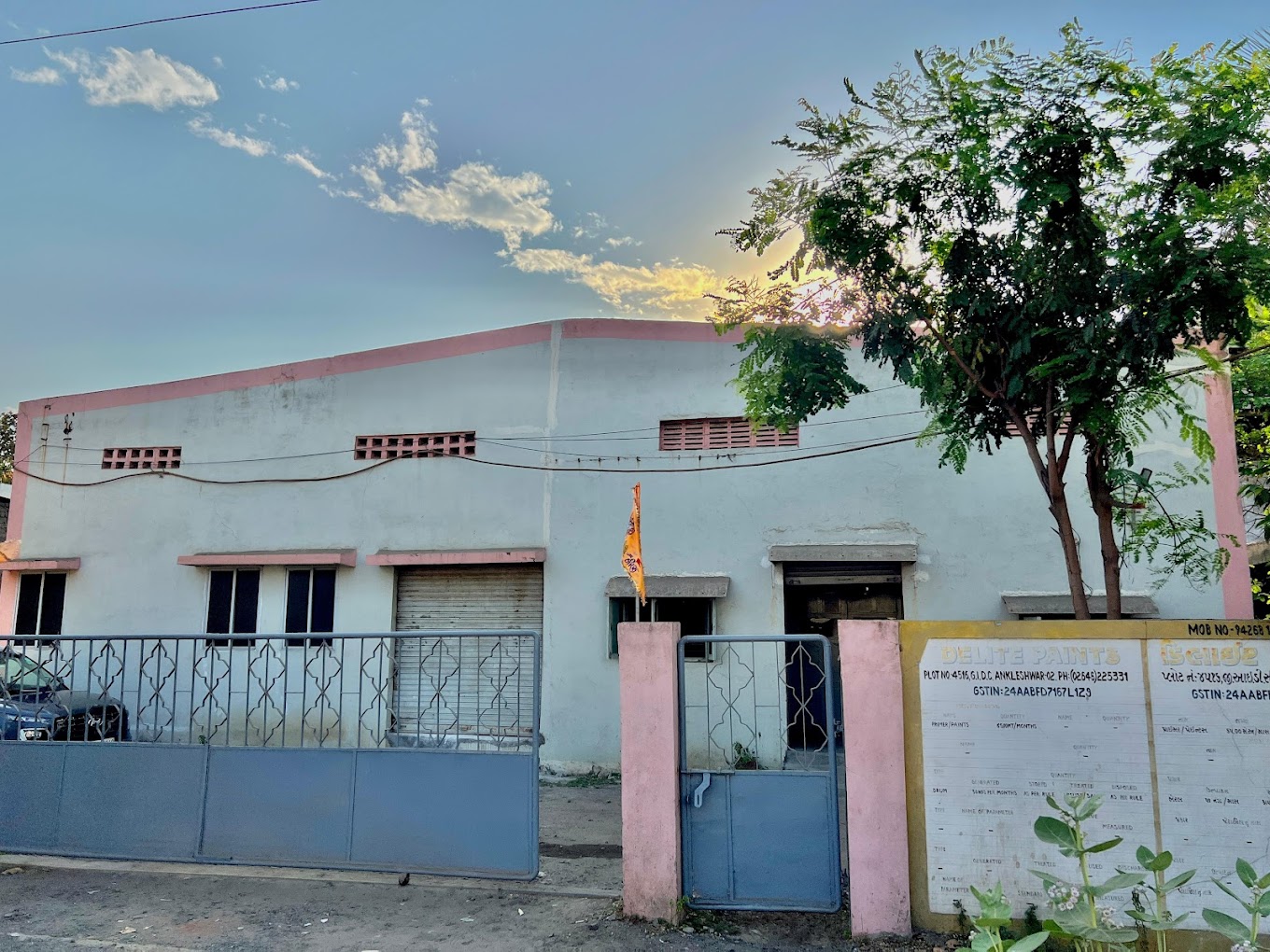 Delite Paints Factory at GIDC Ankleshwar